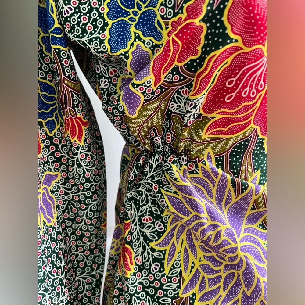 Handmade African Sheath Dress in Vibrant Batik-style Veritable Wax Print - Picture 5 of 10